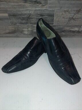 Democrata Men's Black Slip-On Leather Dress Shoes Size 9 Fair Used Condition